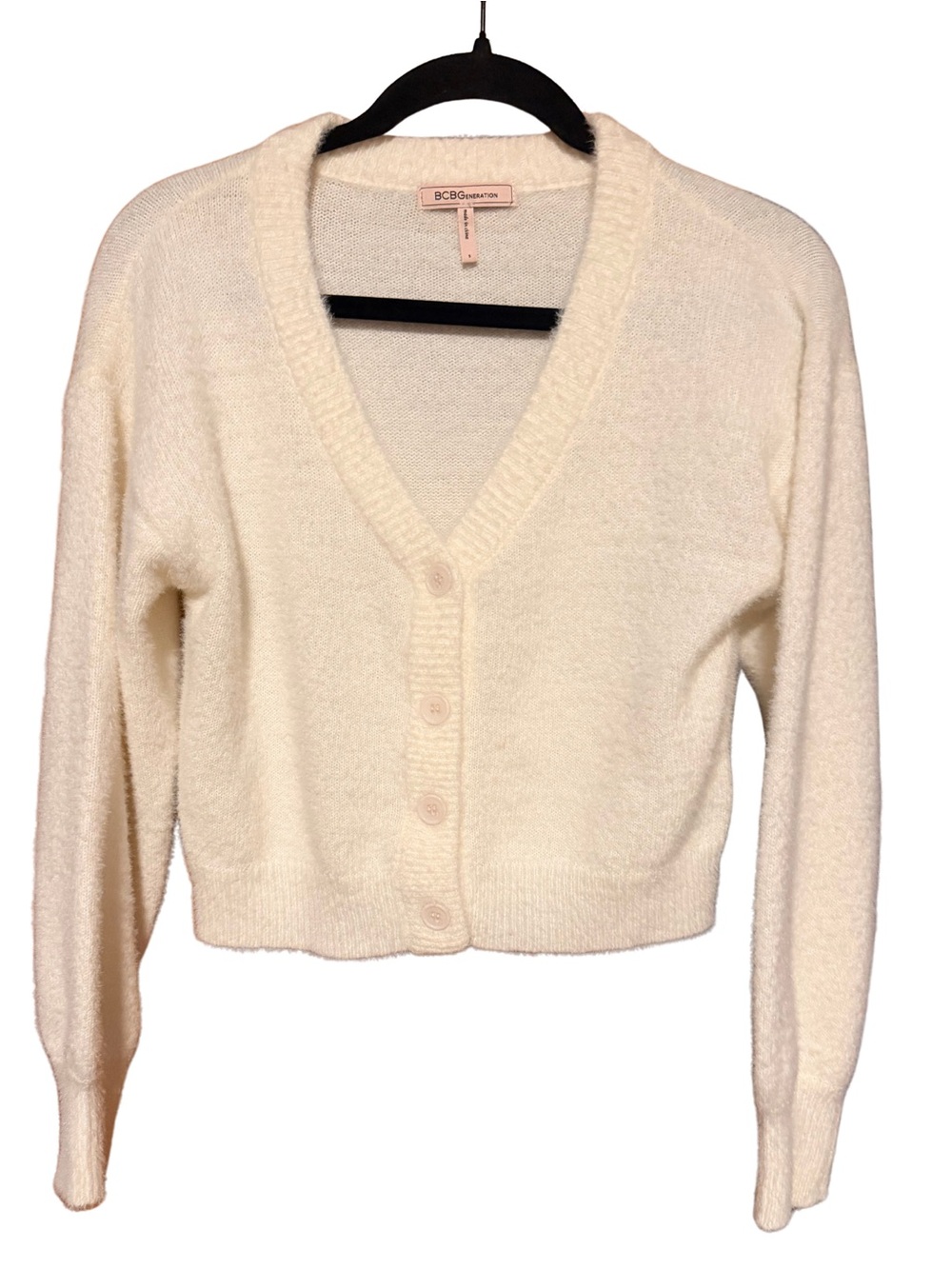 BCBGeneration Cream V-Neck Button-Front Cropped Cardigan